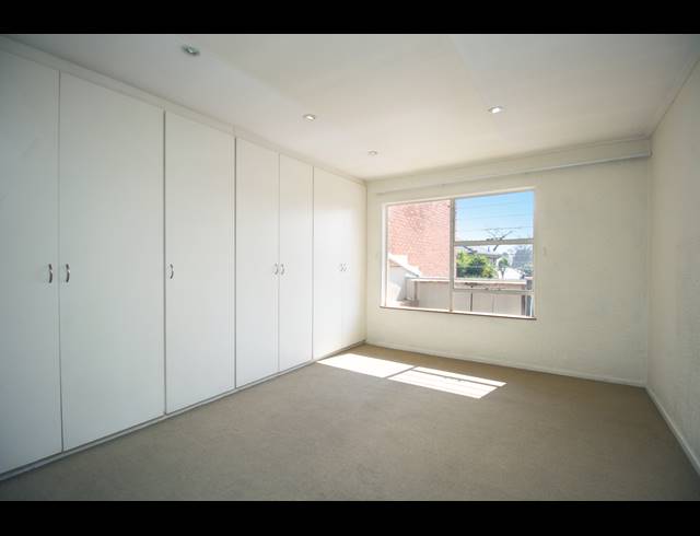 2 BEDROOM APARTMENT FOR SALE IN NORWOOD